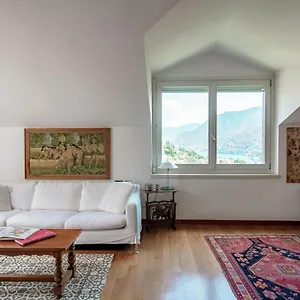 https://i-da-luxury-penthouse-lake-view.it-lombardy.com
